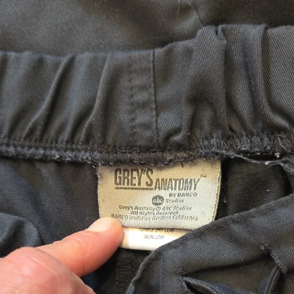 Set Of 2 Scrubs, Medium - Picture 3 of 6